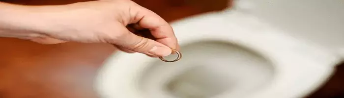 Как достать из унитаза dostat iz unitaza